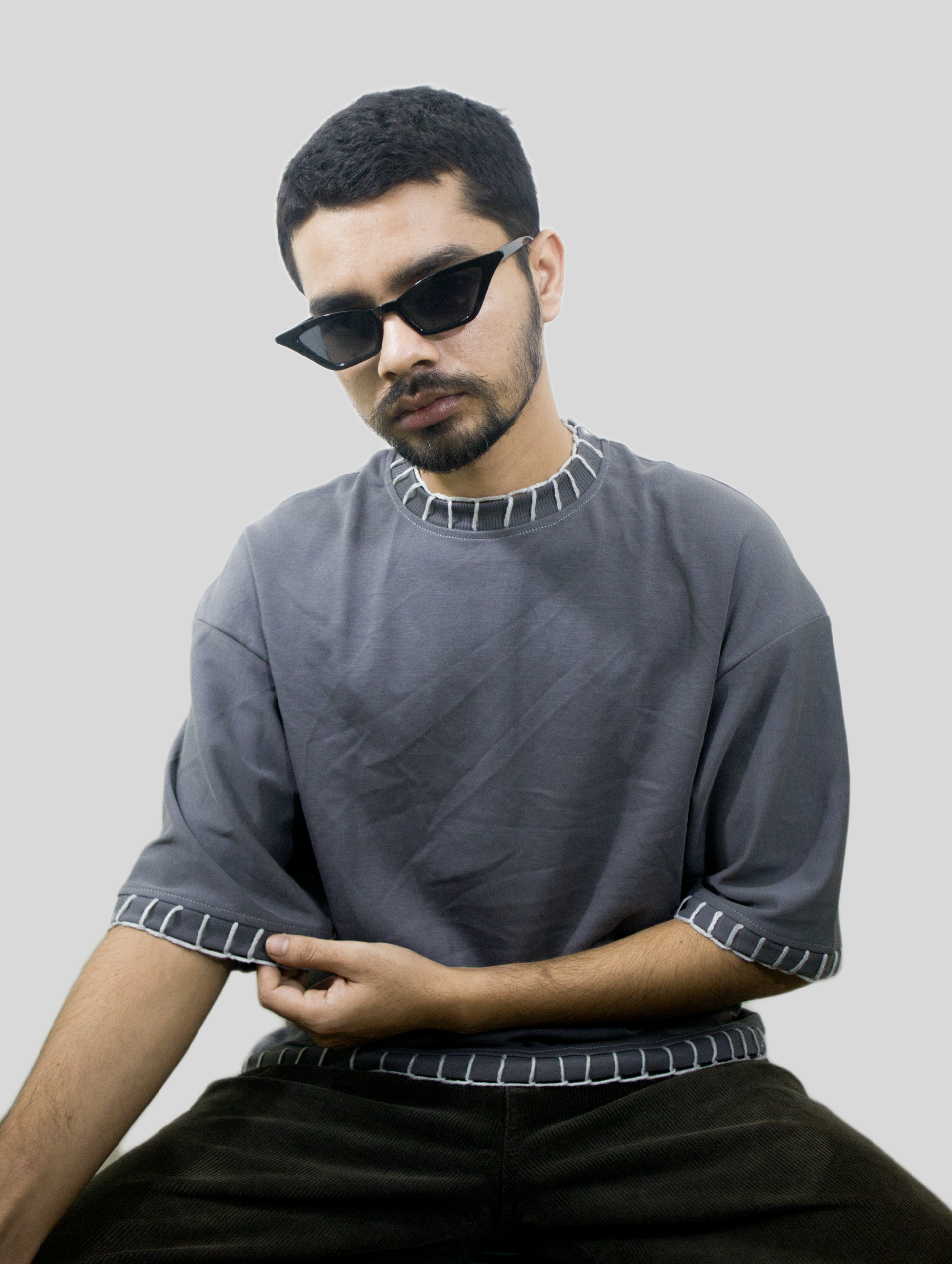 Edge Mark Drop Shoulder T-shirt